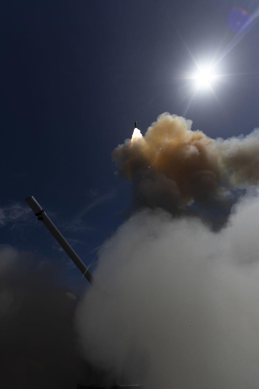 Fitzgerald Launches SM-3 During Pacific Dragon 22