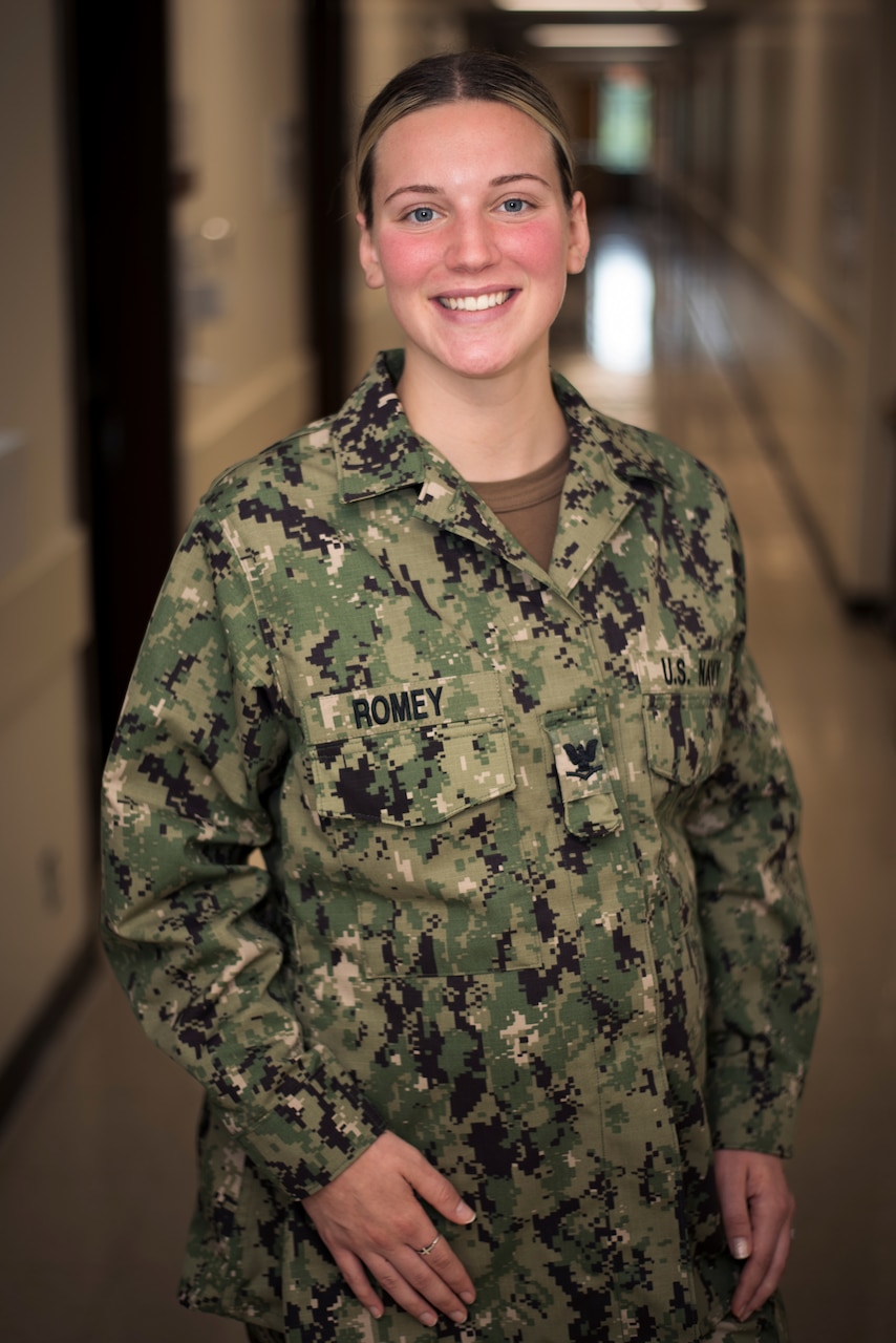 Free Uniforms for Pregnant Sailors: Navy Maternity Pilot Program Still ...