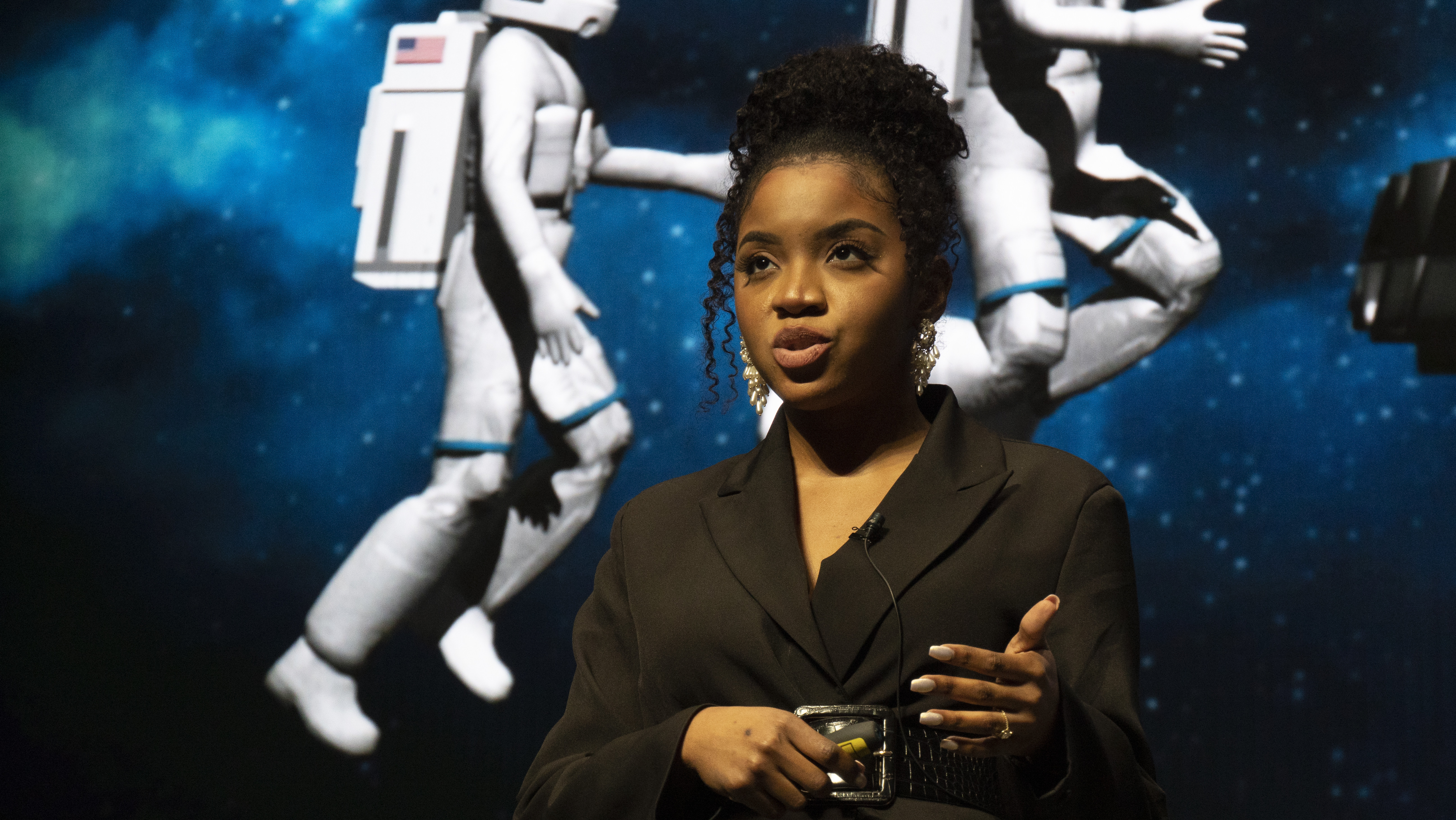 Dr. Jayde King, a research psychologist from the Air Force Research Laboratory’s 711th Human Performance Wing, discusses futuristic scenarios of human-machine teaming during her AFRL Inspire talk. AFRL hosted this special TEDx-style event at the Air Force Institute of Technology's Kenney Hall at Wright-Patterson Air Force Base, Aug. 23, 2022. (U.S. Air Force photo / Keith Lewis)