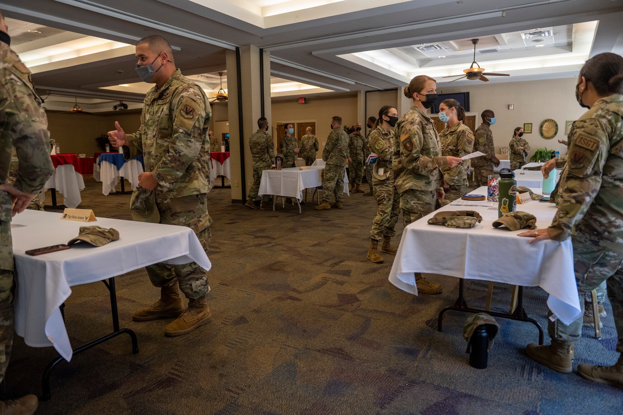 Expo reveals career broadening opportunities via DSD > Scott Air Force