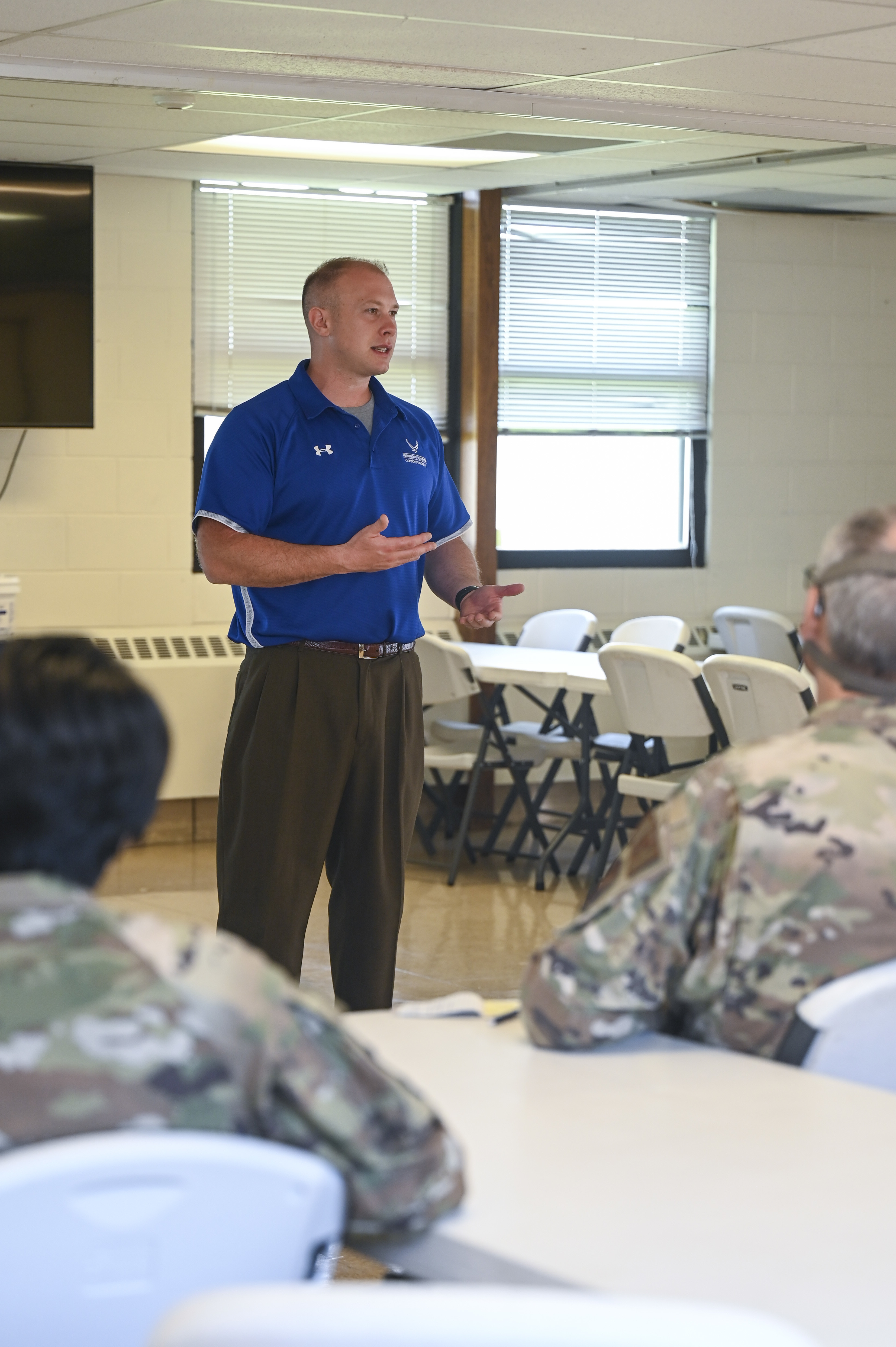 Air Force Wounded Warrior ambassadors visit Kirtland > Kirtland Air