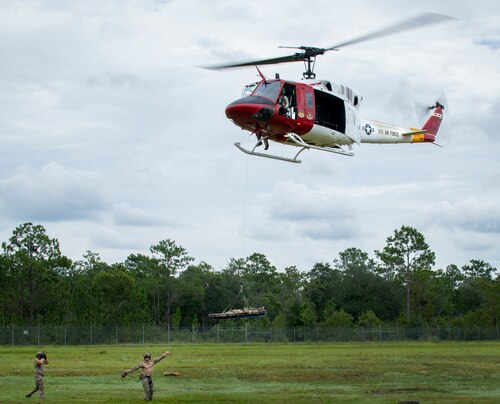 Eglin helo lifts special operators