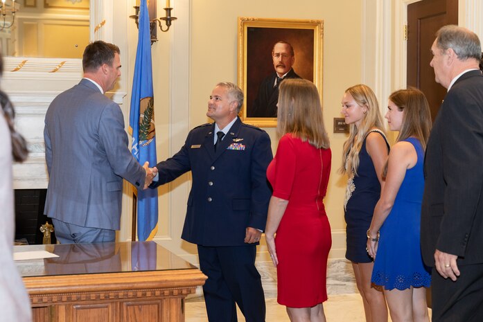 Photo of Oklahoma Governor, Newbold family and OK Rep Roberts