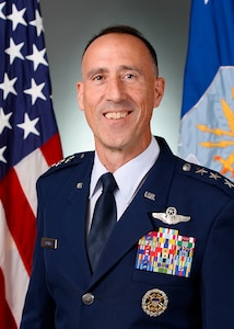 This is the official portrait of Lt. Gen. Leonard Kosinski. (U.S. Air Force photo by TSgt Joshua Dewberry)