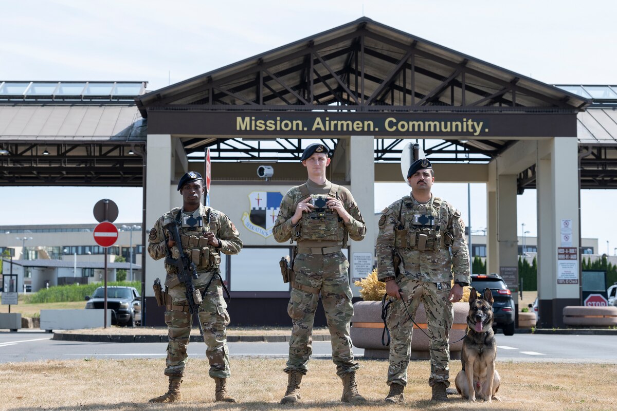 52nd SFS stands as the first line of defense > Spangdahlem Air Base