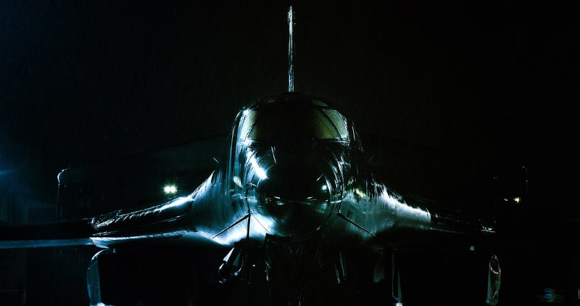 Photo of a B-1 Lancer at night