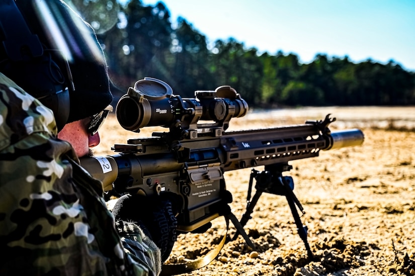 U.S. Army 1-114th Infantry Regiment conducts Light Sniper Training