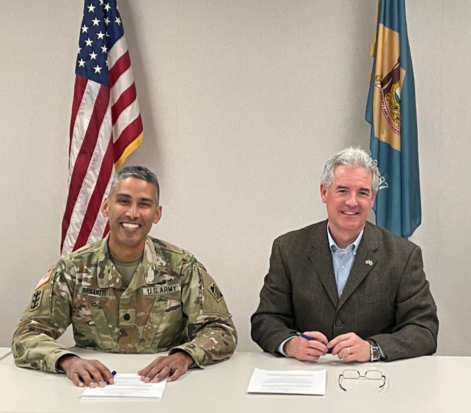 USACE Philadelphia District Commander Lt. Col. Ramon Brigantti and Delaware Department of Natural Resources and Environmental Control Secretary Shawn M. Garvin signed a feasibility cost sharing agreement for the Delaware Inland Bays Study on Nov. 29, 2022.