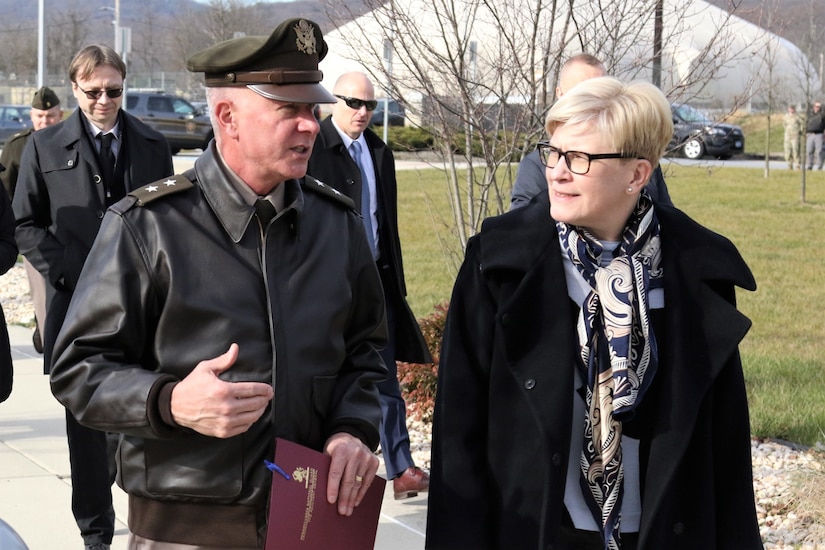 U.S. Army Maj. Gen. Mark Schindler, the Adjutant General of Pennsylvania, welcomes the Prime Minister of Lithuania, Ingrida Šimonytė, to Fort Indiantown Gap as she tours the base and learns more about the Pennsylvania National Guard’s partnership with the Lithuanian Armed Forces.