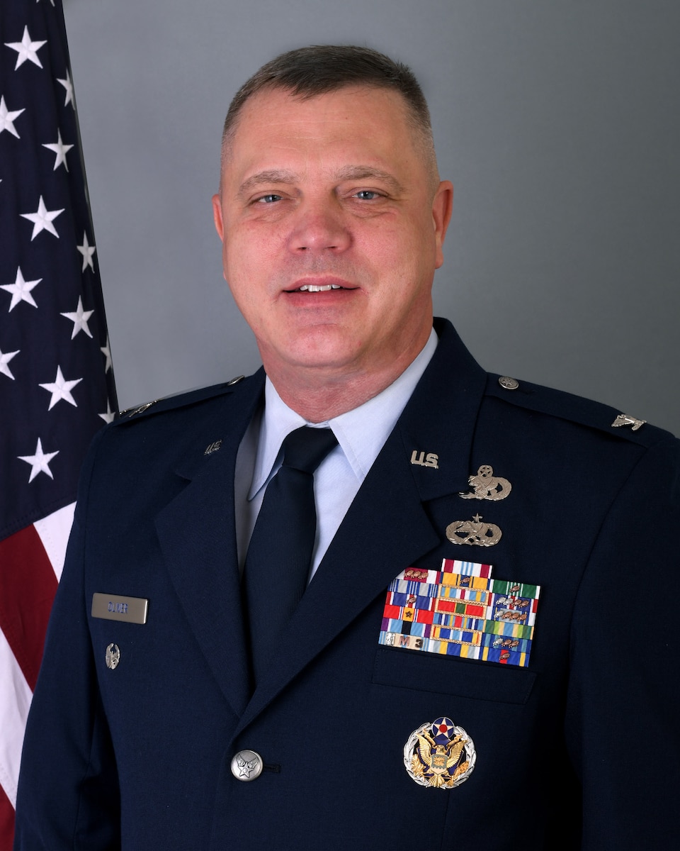 Col. Michael Oliver