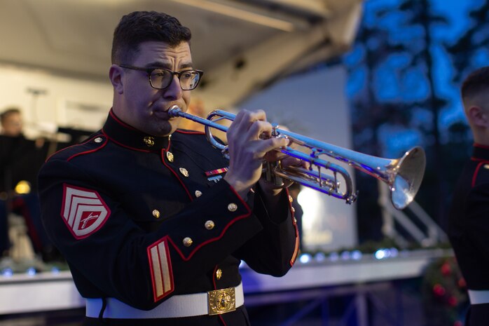 10th annual MCAS New River Tree Lighting Ceremony
