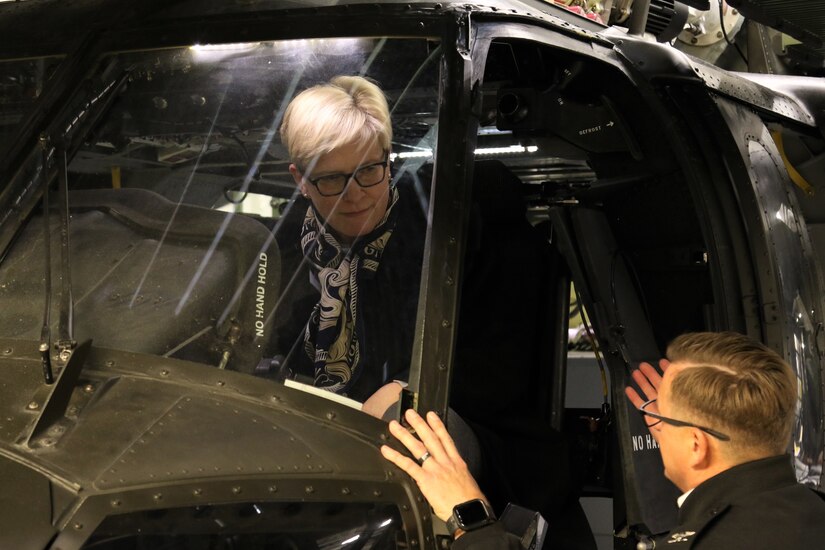 U.S. Army Maj. Gen. Mark Schindler, the Adjutant General of Pennsylvania, welcomes the Prime Minister of Lithuania, Ingrida Šimonytė, to Fort Indiantown Gap as she tours the base and learns more about the Pennsylvania National Guard’s partnership with the Lithuanian Armed Forces.