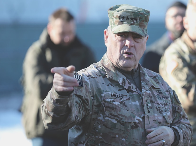 U.S., U.K. Military Chiefs Discuss Ukraine, China