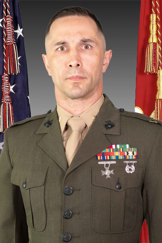 Major Stefan Gliw Official Biography Photo