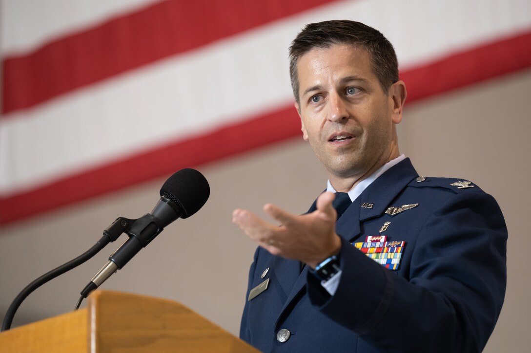 Col. Hans F. Otto assumes command of the 123rd Medical Group during a ceremony at the Kentucky Air National Guard Base in Louisville, Ky., Sept. 11, 2022. Otto is replacing Col. Michael A. Cooper, who has led the group since 2014 and is retiring. (U.S. Air National Guard photo by Dale Greer)