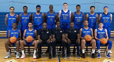 group photo of the basketball team