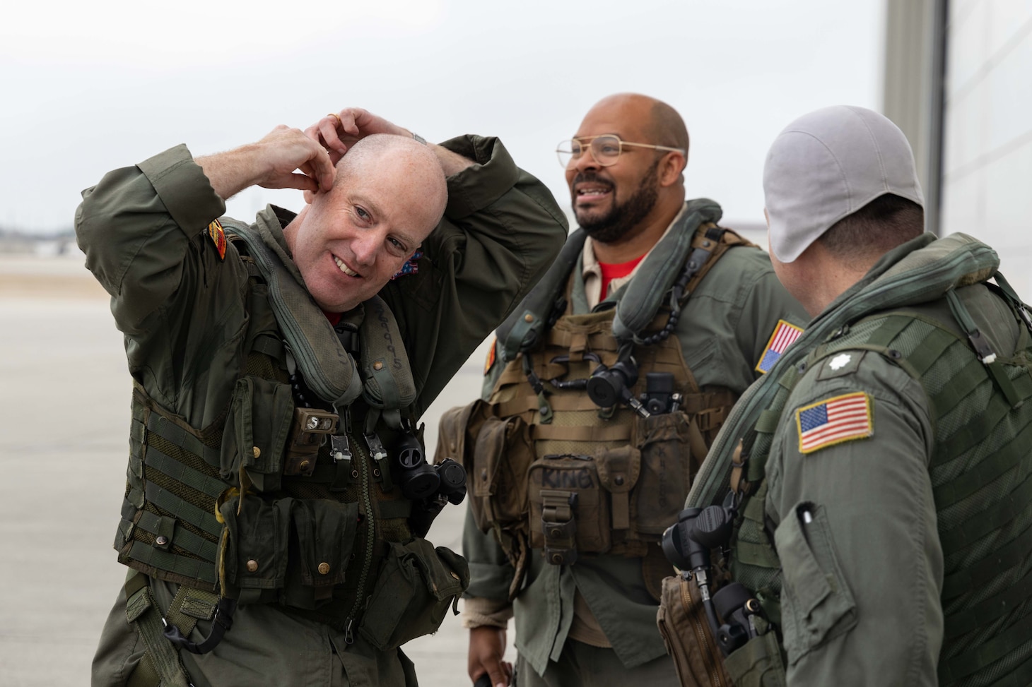 Sailors during the squadrons last flight