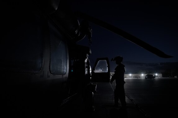 Army Reserve unit conducts Black Hawk operations at MacDill