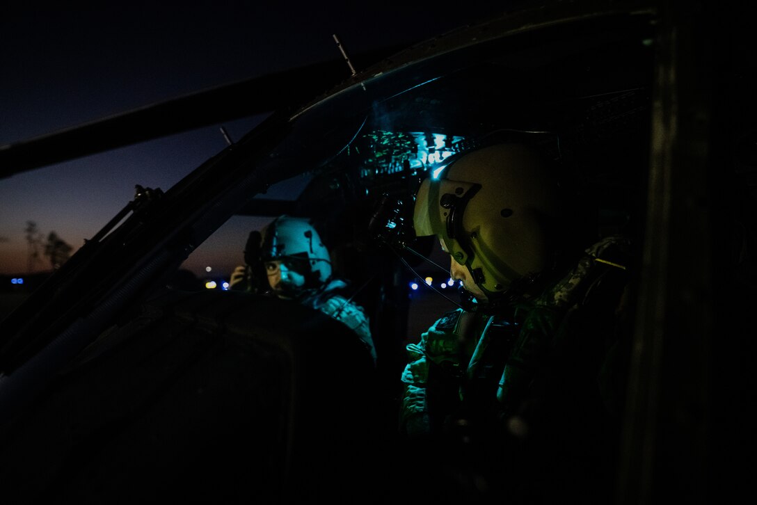 Army Reserve unit conducts Black Hawk operations at MacDill