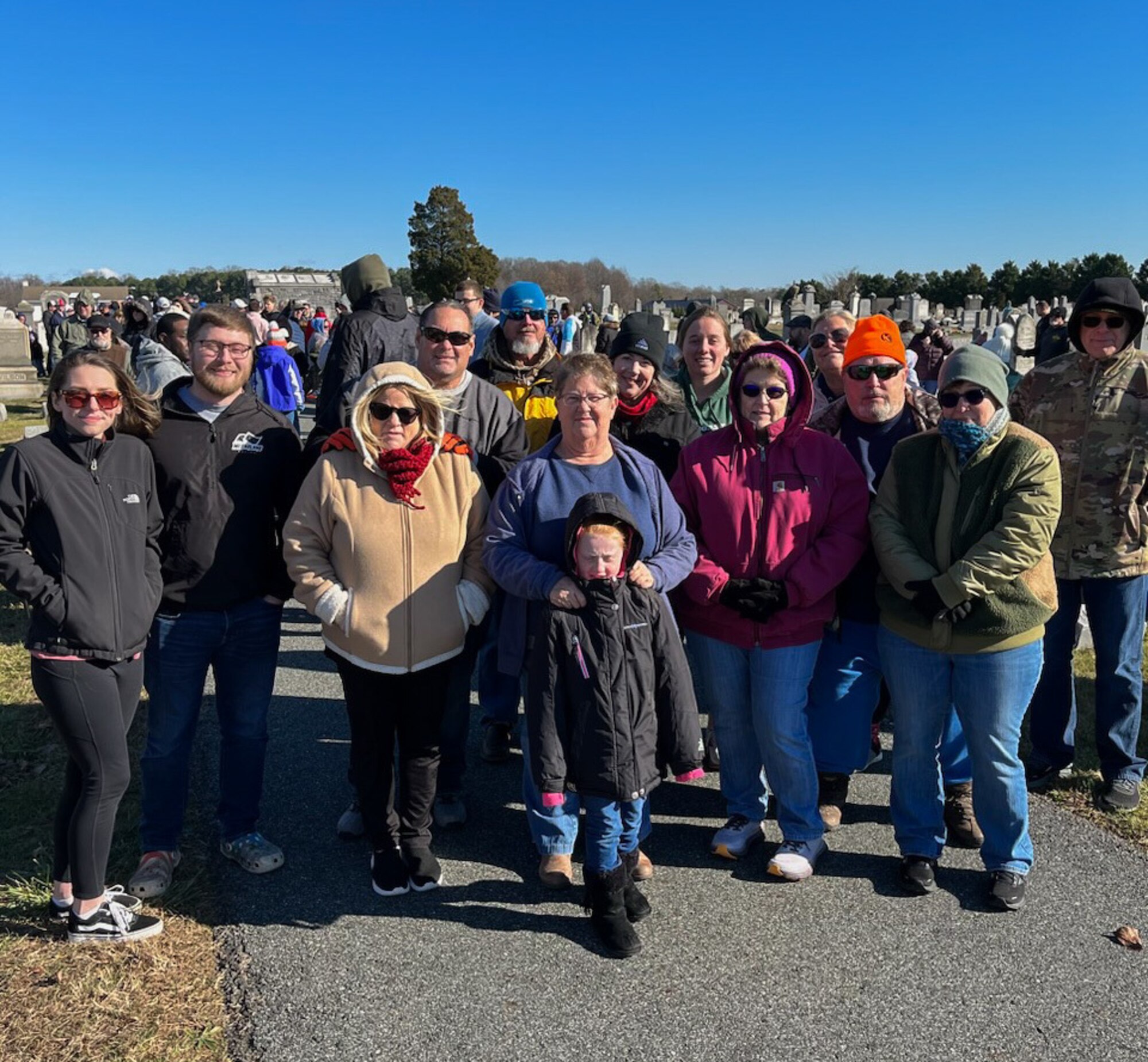 Team AFMAO lays Wreaths Across America