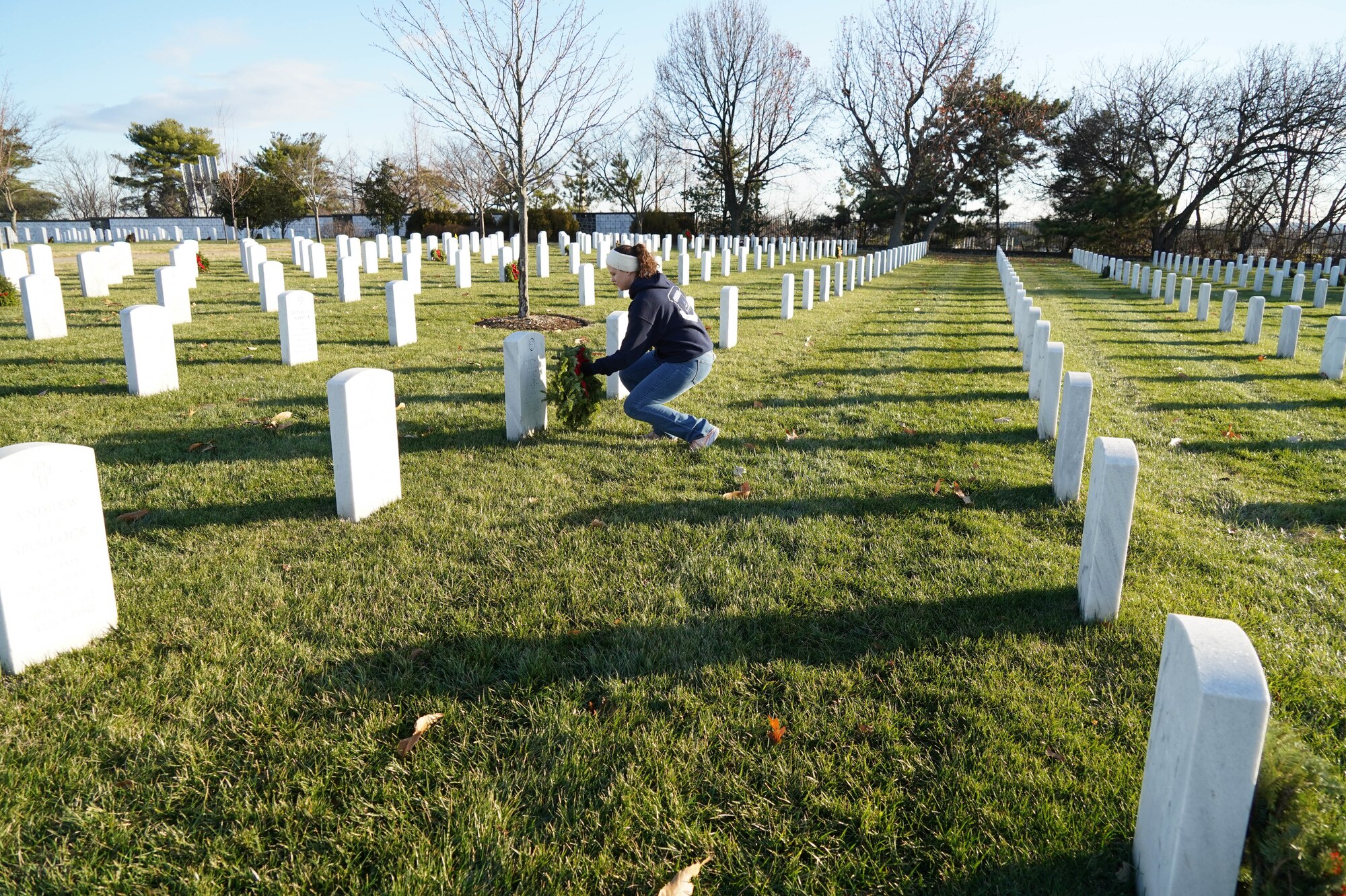 Team AFMAO lays Wreaths Across America