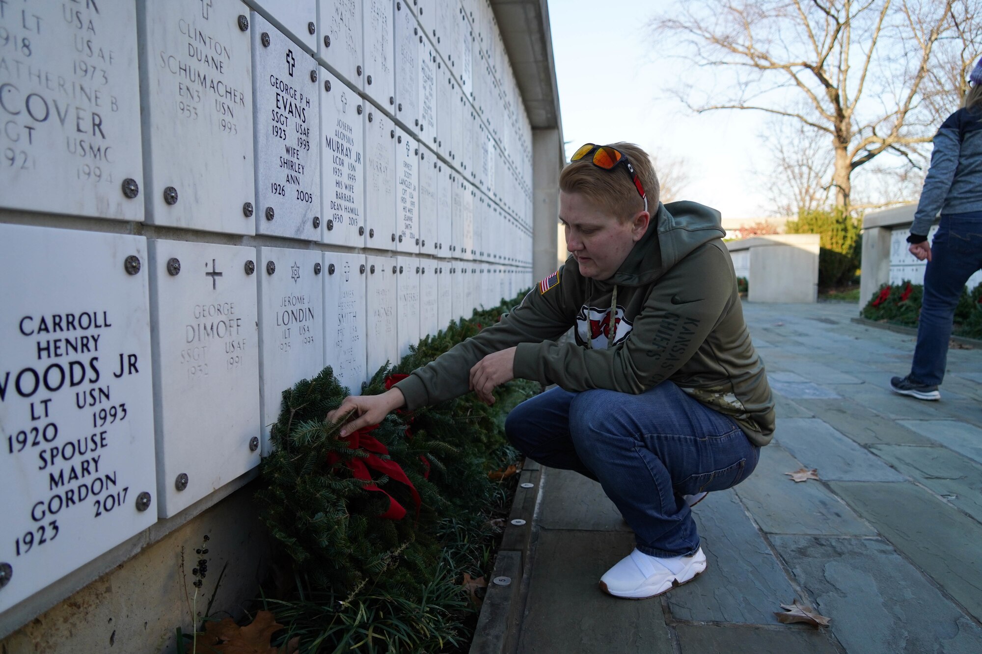 Team AFMAO lays Wreaths Across America