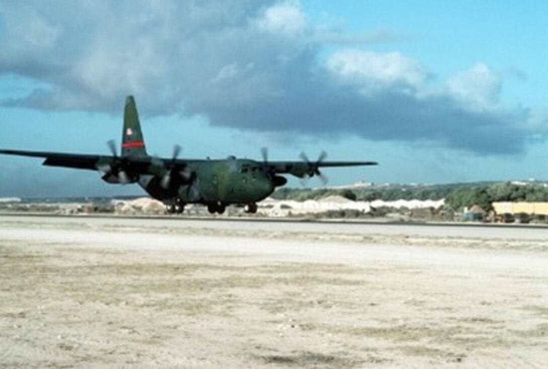 A C-130 lands at Mogadishu International Airport Dec. 1, 1992. (National Archives Photo)