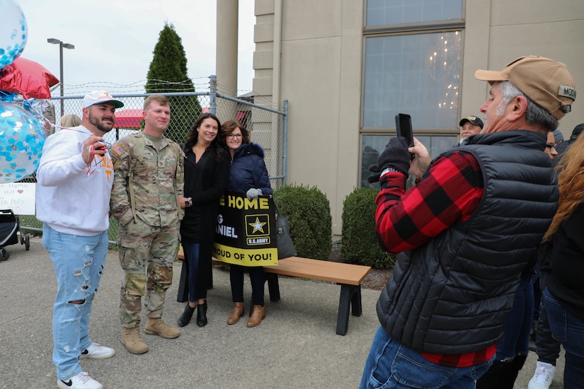 Kentucky Soldiers from the 1st Battalion, 149th Infantry Brigade were greeted by Kentucky National Guard leadership, friends and family at the Bluegrass Airport in Lexington, Ky., as they arrived home from their deployment to Kosovo Nov. 17, 2022.