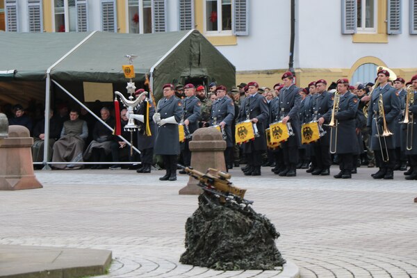 DLA Distribution Europe participates in German Air Force induction effort