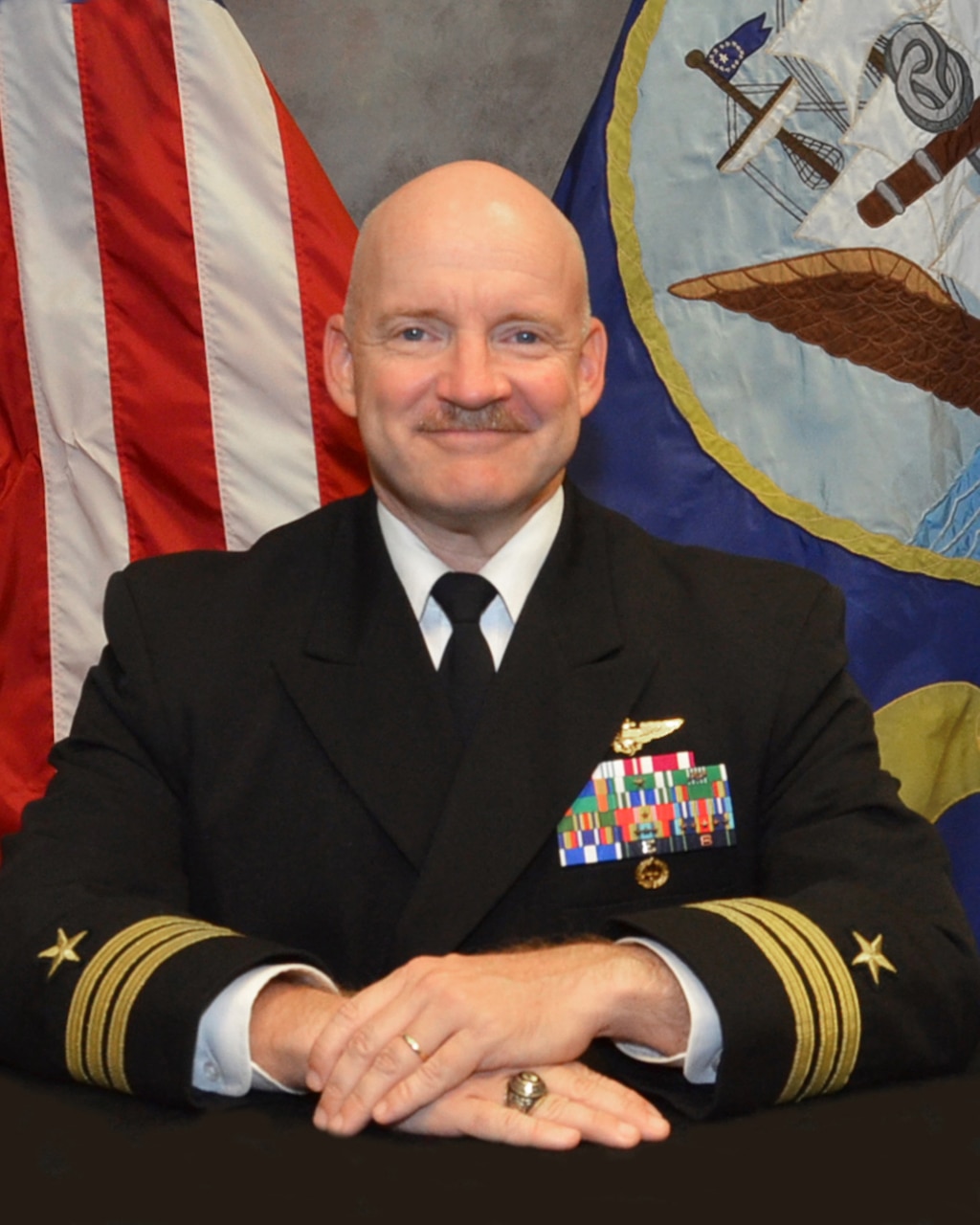 xo > Commander, Navy Region Southeast > Bio Detail