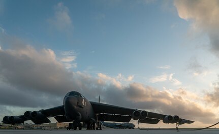 A photo of B-52H.
