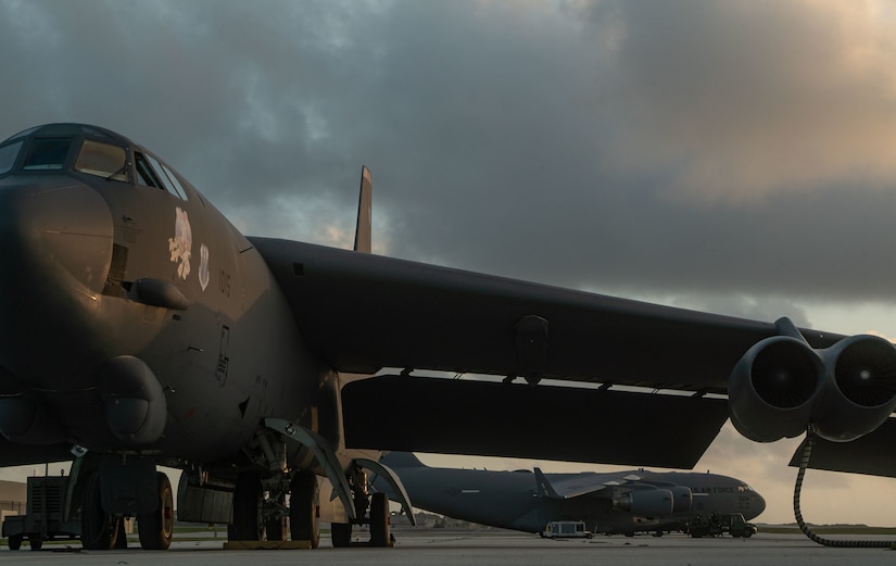 A photo of B-52H.