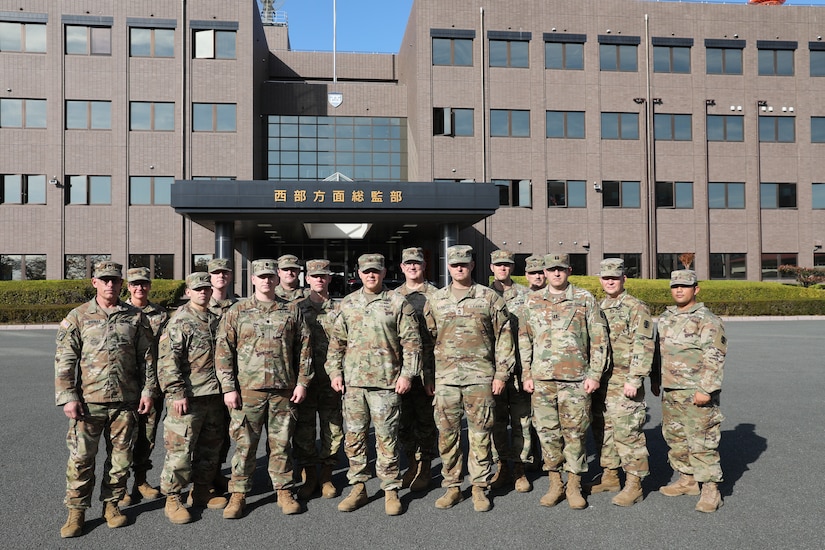 206th Digital Liaison Detachment increases joint readiness during Yama Sakura 83