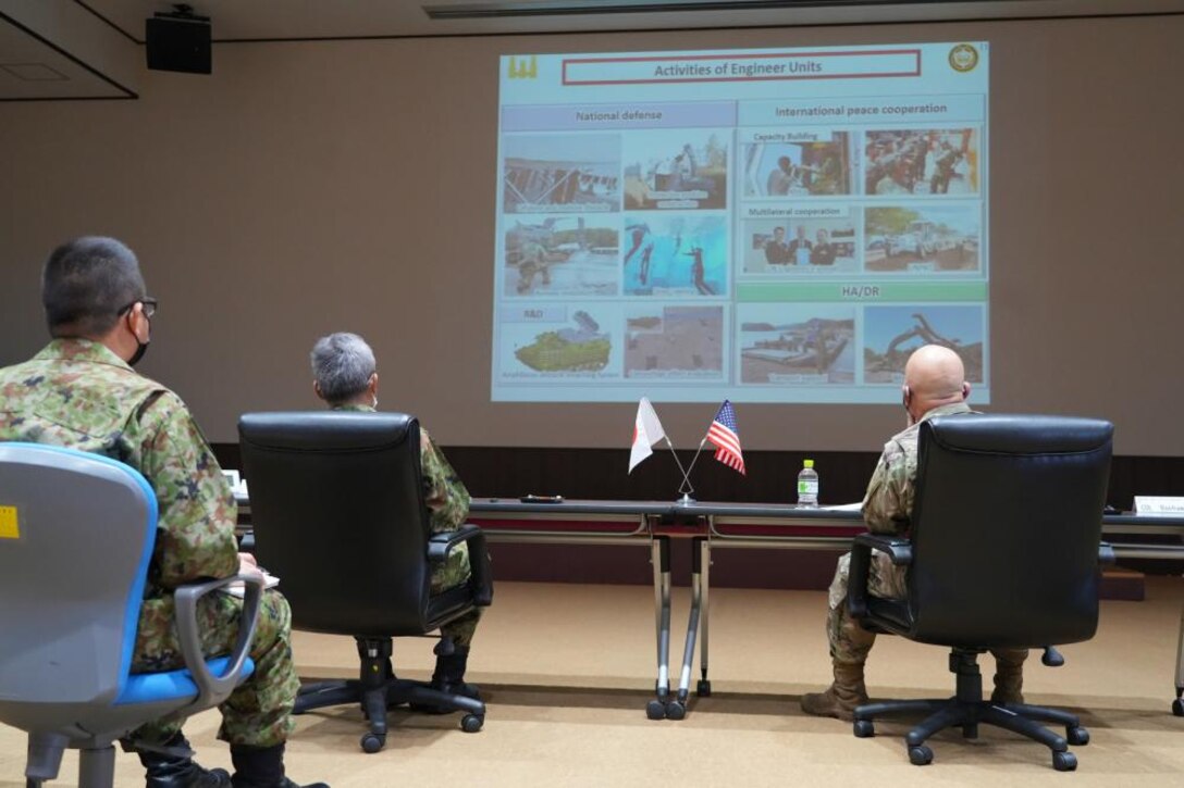 Japan Engineer District’s commander, Col. Gary Bonham, made a visit to the Japanese Ground Self Defense Force’s (JGSDF) engineer school in Ibaraki, Japan, recently.