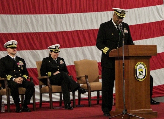 USS NEW ORLEANS (LPD 18) Change of Command