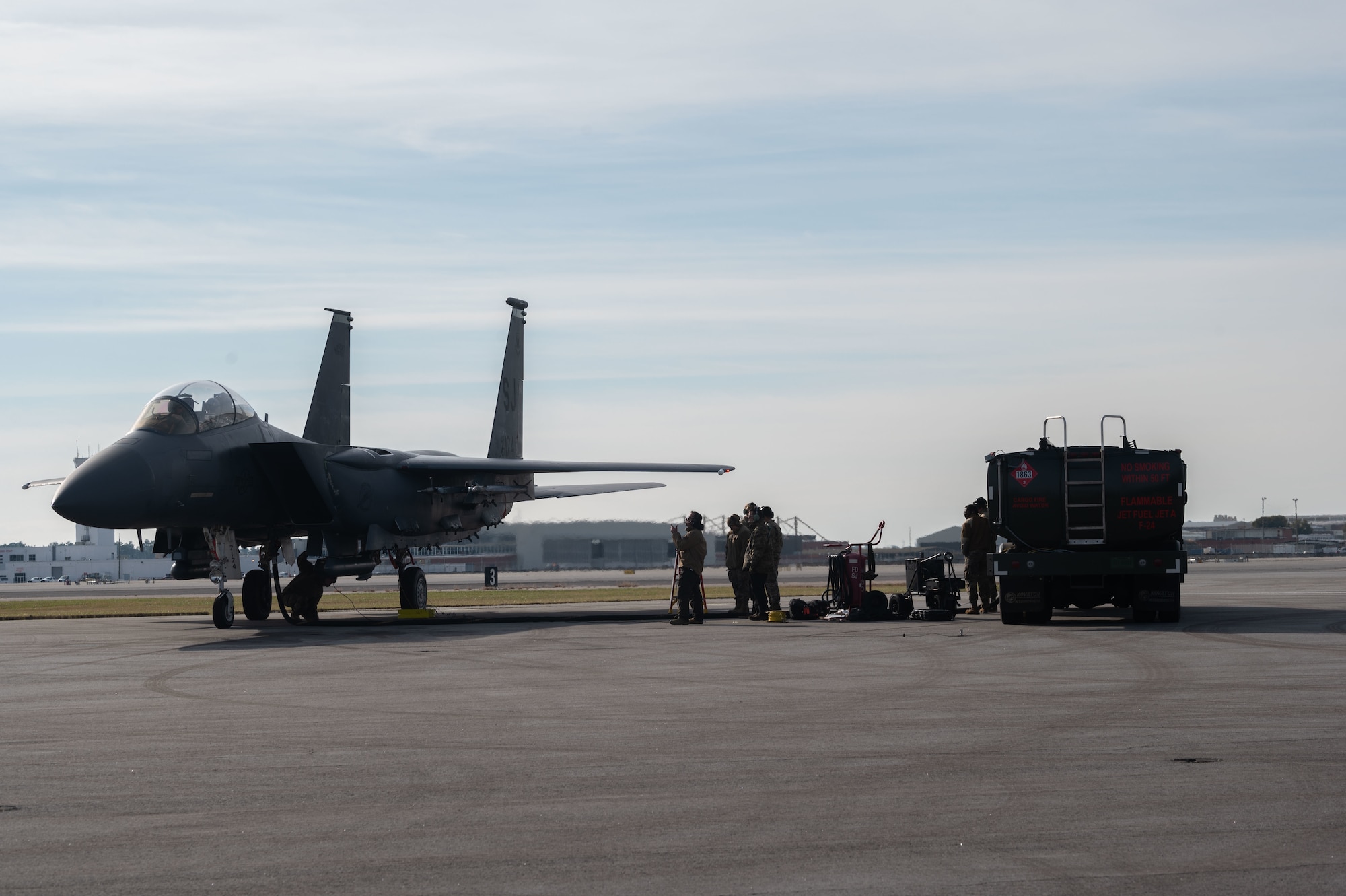 Members of the 4th Fighter Wing, from Seymour Johnson Air Force Base, North Carolina, refuel an F-15E Strike Eagle during Agile Cub 3 at Marine Corps Air Station Cherry Point, N.C., Dec. 14, 2022. Agile Cub 3 demonstrated the 4th Fighter Wing’s ability to rapidly deploy and establish operating bases. (U.S. Air Force photo by Airman 1st Class Rebecca Sirimarco-Lang)