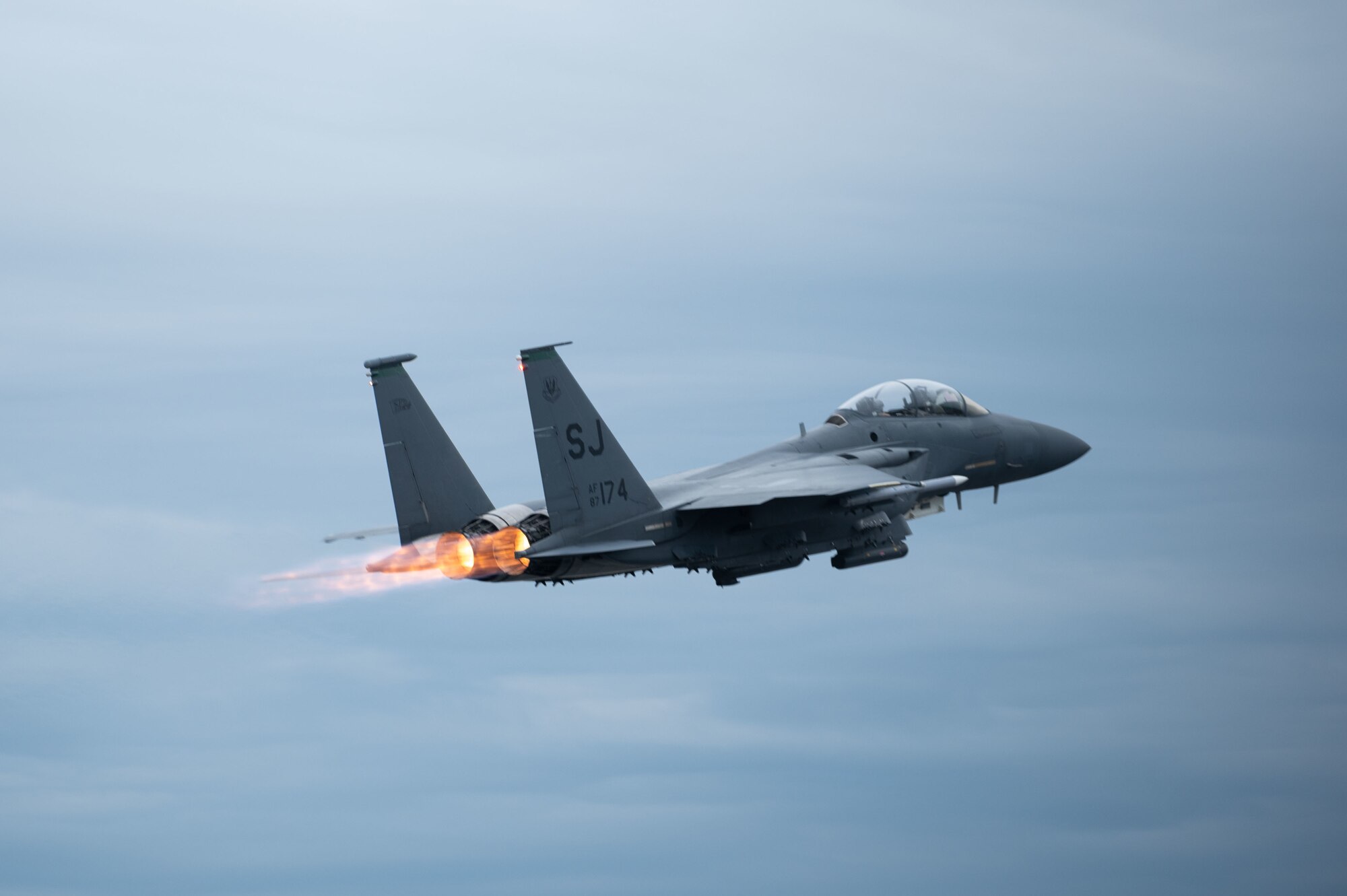 An F-15E Strike Eagle takes off from Marine Corps Air Station Cherry Point, North Carolina, as part of the Agile Cub 3 exercise, Dec. 14, 2022. During this exercise, Airmen conducted integrated combat turns which uses military personnel and equipment to rapidly refuel and rearm aircraft. (U.S. Air Force photo by Airman 1st Class Rebecca Sirimarco-Lang)
