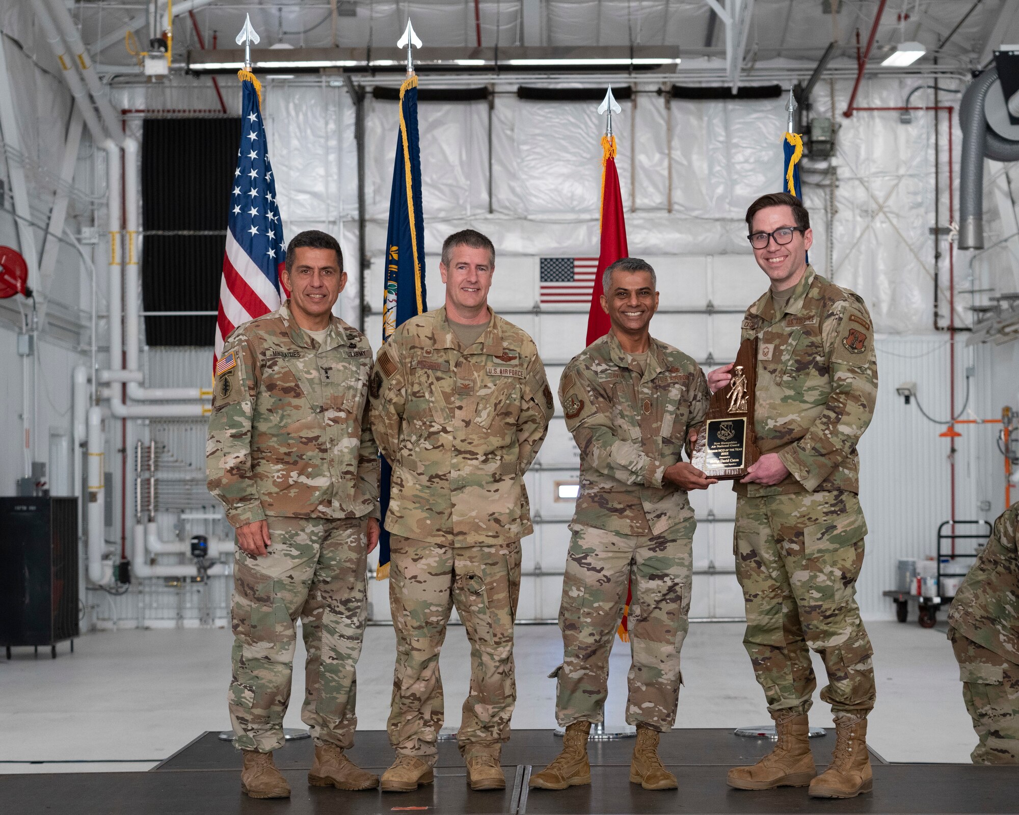 Airmen receives award