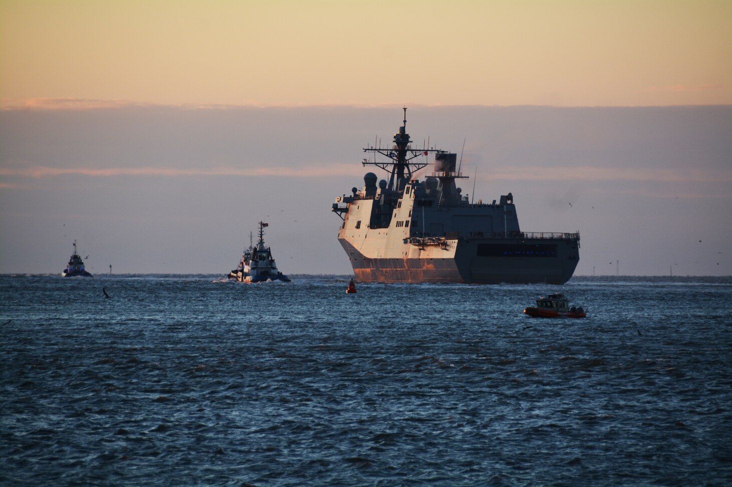 Future USS Fort Lauderdale Sails Away > United States Navy > News