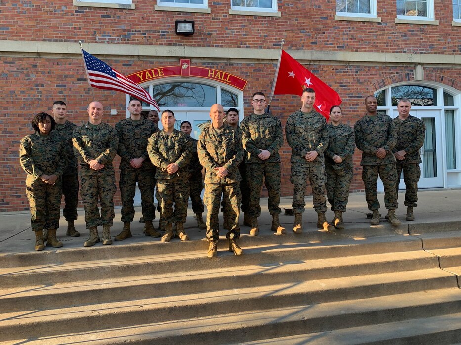 Gen. Berger held a discussion with HQ Battalion staff as part of his visit aboard the base.