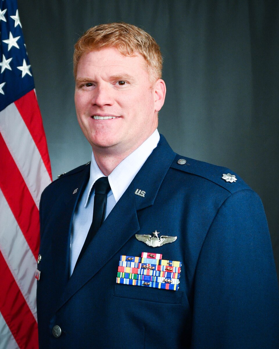 Lt. Col Ryan L. Busbey official photo.