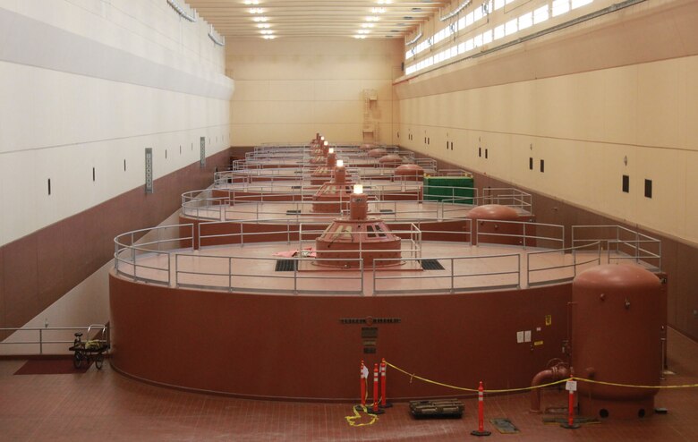 The powerplant at Big Bend dam consists of 8 fixed blade turbines with a maximum power generation capability of 494,320 kilowatts.