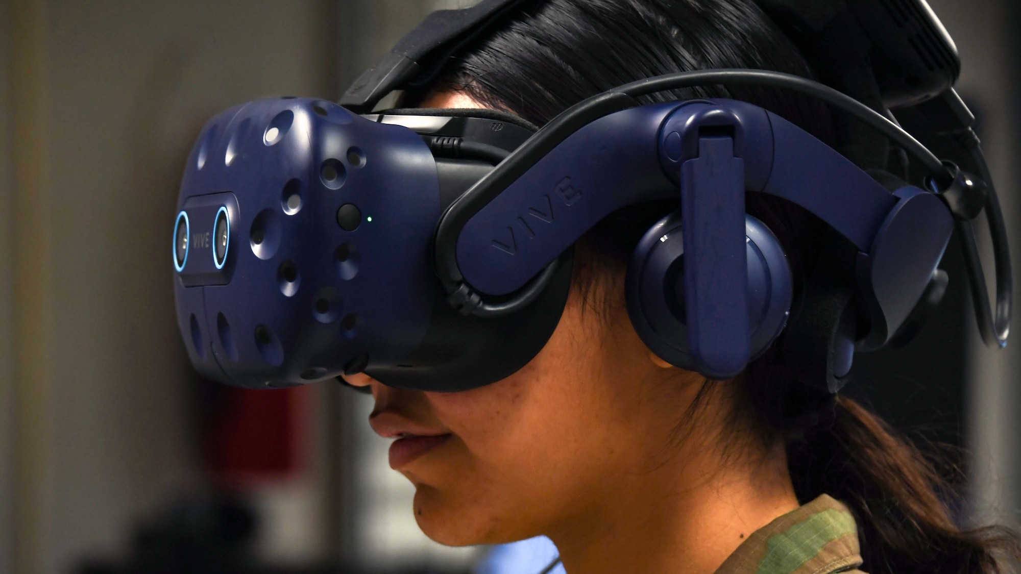 Airman 1st Class Nathalie Olarte, a 362nd Training Squadron crew chief apprentice course student, dons a virtual reality headset