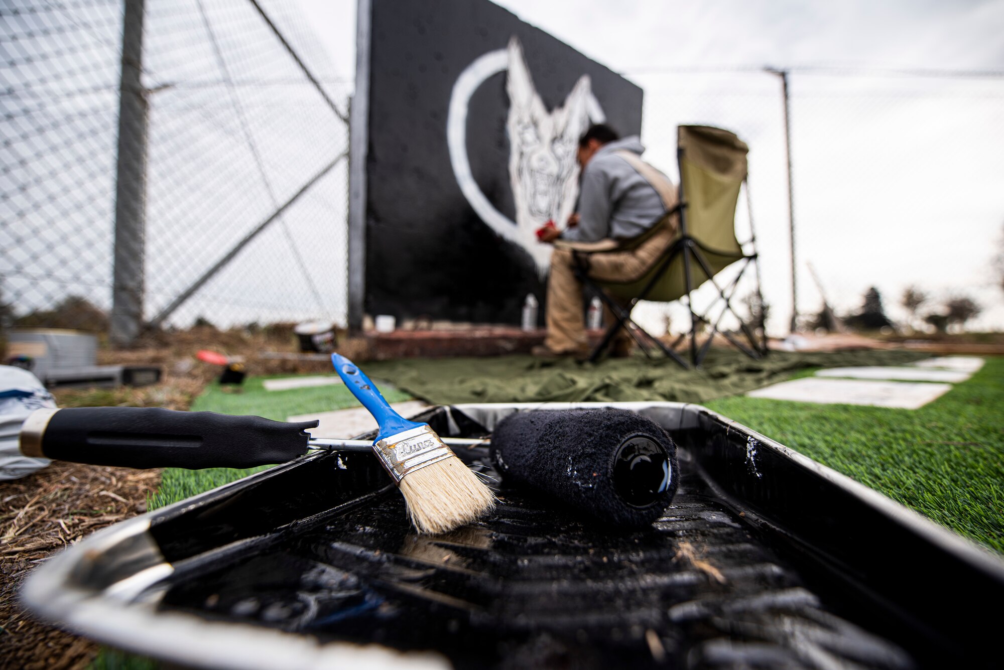 39th SFS MWD handlers build K-9 memorial