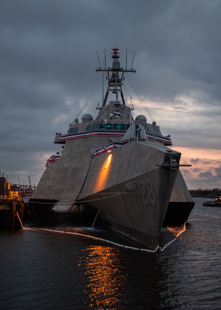 BRUNSWICK, Ga., (Feb. 5, 2022) The Independence-variant littoral combat ship USS Savannah (LCS 28) pierside in Brunswick before their commissioning ceremony