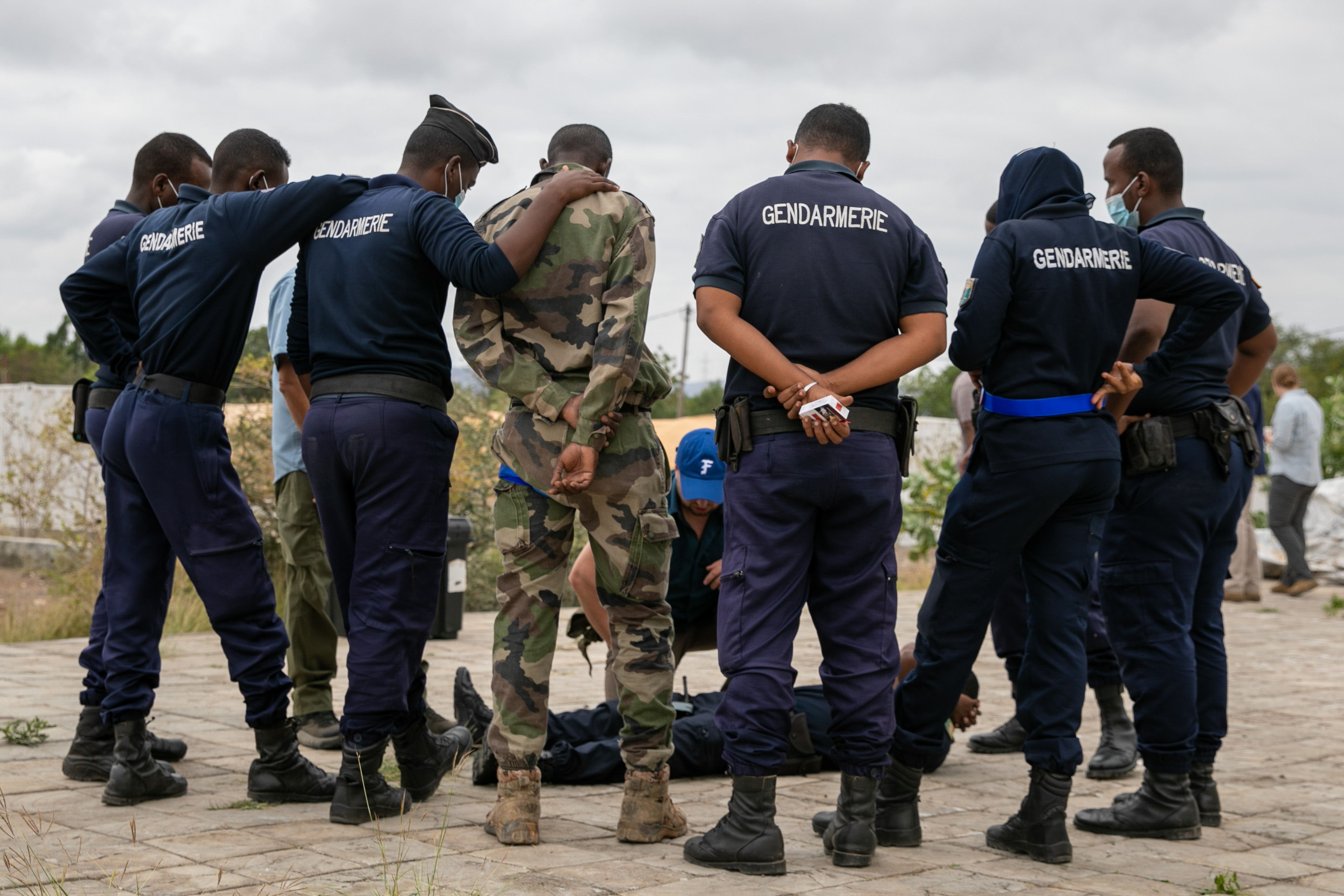 美品FRENCH GENDARMERIE JK ベージュ FRENCH GENDARMERIE JK