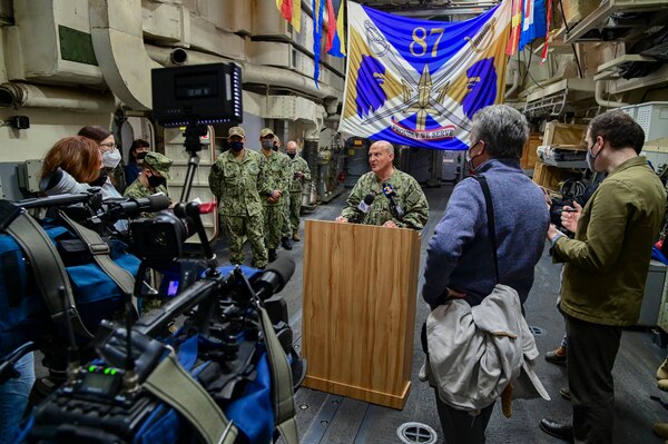 CNO Speaks with Media in Norfolk Aboard USS Mason