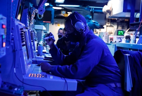 USS Fitzgerald conducts Anti-Submarine Warfare Exercise with Japan