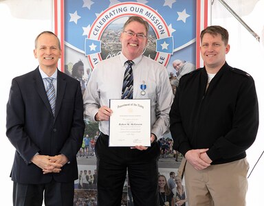 Retired NUWC Division Newport employees receive DON Civilian Service Awards