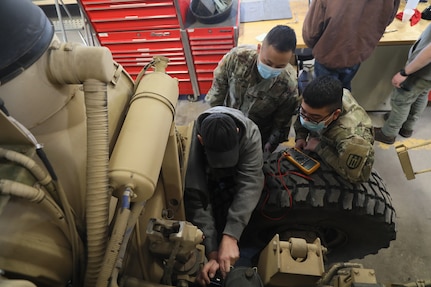 Schematics/Electrical class taught at Fort McCoy Draw Yard